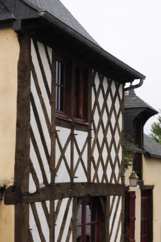 Extension en pan de bois, Pacé (35)